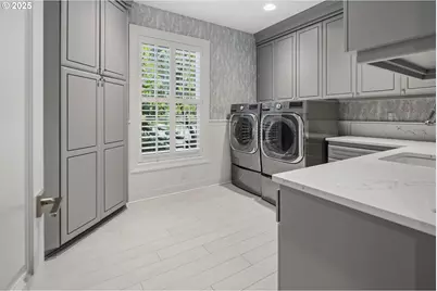 2254 Knaus Rd, Lake Oswego, OR 97034 - Photo 23