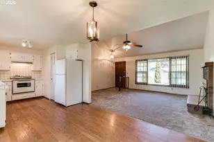 730 Arcadia Dr, Eugene, OR 97401 - Photo 3