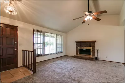 730 Arcadia Dr, Eugene, OR 97401 - Photo 3