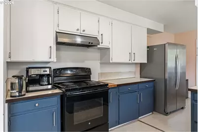 807 Vincent St, Eugene, OR 97401 - Photo 11
