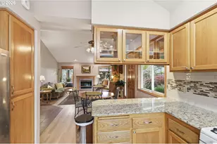 399 N 72nd Pl, Springfield, OR 97478 - Photo 7