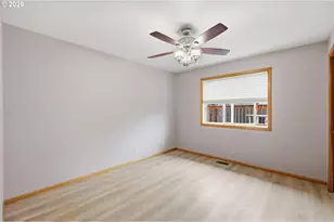 399 N 72nd Pl, Springfield, OR 97478 - Photo 13