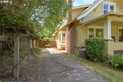 520 SE 1st St, McMinnville, OR 97128 - Photo 39