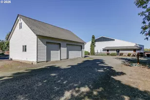 33455 Howe Ln, Creswell, OR 97426 - Photo 9
