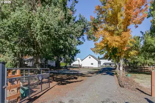 33455 Howe Ln, Creswell, OR 97426 - Photo 7