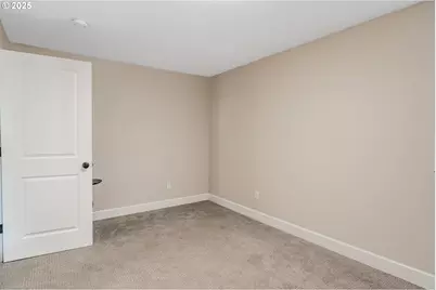 13520 SW Devonshire Dr, Beaverton, OR 97005 - Photo 19