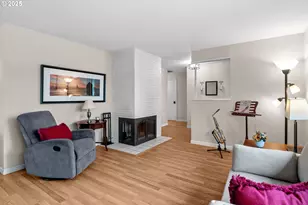 13520 SW Devonshire Dr, Beaverton, OR 97005 - Photo 5