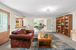 13520 SW Devonshire Dr, Beaverton, OR 97005 - Photo 17