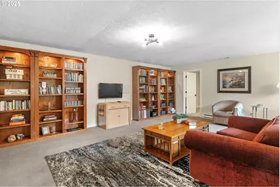 13520 SW Devonshire Dr, Beaverton, OR 97005 - Photo 15