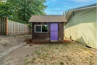 13520 SW Devonshire Dr, Beaverton, OR 97005 - Photo 33