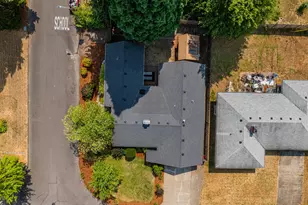 13520 SW Devonshire Dr, Beaverton, OR 97005 - Photo 37