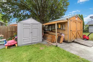 704 Columbia St, Kelso, WA 98626 - Photo 21