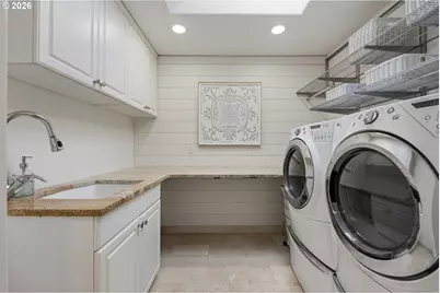 5707 Ridgetop Ct, Lake Oswego, OR 97035 - Photo 35