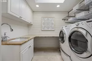 5707 Ridgetop Ct, Lake Oswego, OR 97035 - Photo 35