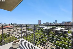 922 NW 11th Ave, Portland, OR 97209 - Photo 17