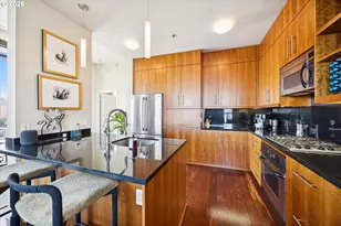 922 NW 11th Ave, Portland, OR 97209 - Photo 11