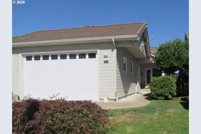 70 Magnolia Dr, Creswell, OR 97426 - Photo 1
