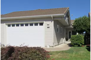 70 Magnolia Dr, Creswell, OR 97426 - Photo 1