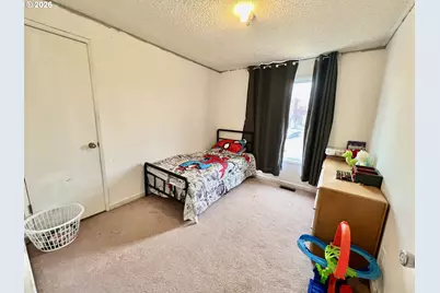 2632 NE 7th Ct, Gresham, OR 97030 - Photo 15