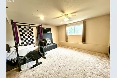 2632 NE 7th Ct, Gresham, OR 97030 - Photo 17