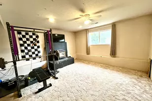 2632 NE 7th Ct, Gresham, OR 97030 - Photo 17