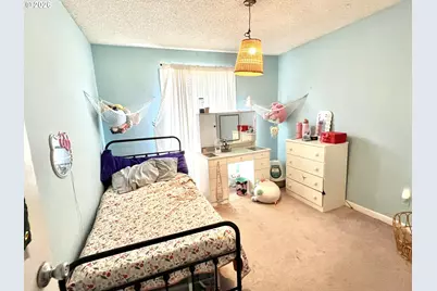 2632 NE 7th Ct, Gresham, OR 97030 - Photo 13