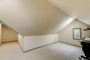 4446 NE Irving St, Portland, OR 97213 - Photo 23