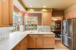 4446 NE Irving St, Portland, OR 97213 - Photo 13