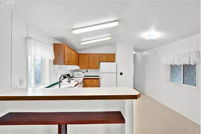 700 N Mill St #107, Creswell, OR 97426 - Photo 11