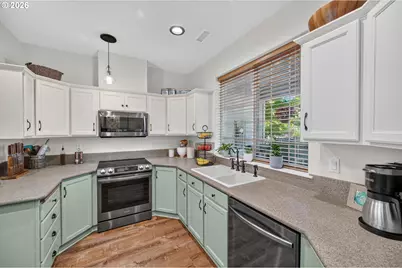 14330 SE Princeton Village Way, Clackamas, OR 97015 - Photo 13