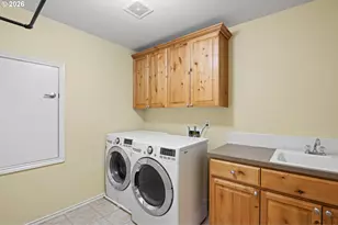 14992 SW Lookout Dr, Portland, OR 97224 - Photo 33