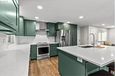 24705 Parkside Dr, Veneta, OR 97487 - Photo 9