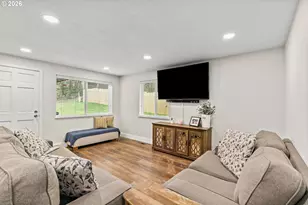 24705 Parkside Dr, Veneta, OR 97487 - Photo 13