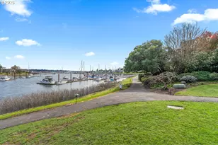 601 N Tomahawk Island Dr, Portland, OR 97217 - Photo 45