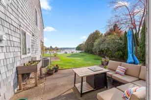 601 N Tomahawk Island Dr, Portland, OR 97217 - Photo 3