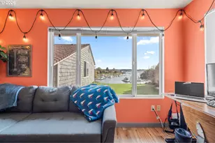 601 N Tomahawk Island Dr, Portland, OR 97217 - Photo 33