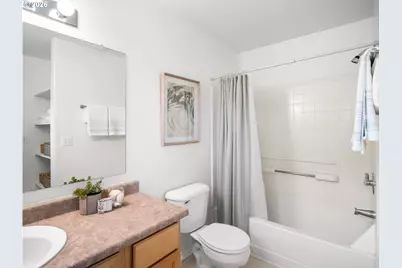 601 NE Russell St, Portland, OR 97212 - Photo 27