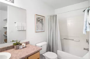 601 NE Russell St, Portland, OR 97212 - Photo 27