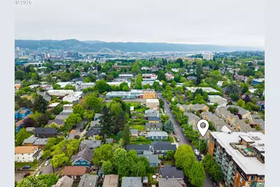 601 NE Russell St, Portland, OR 97212 - Photo 31