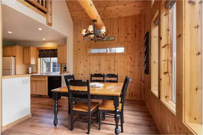 8968 Cliff Swallow Dr, Redmond, OR 97756 - Photo 7