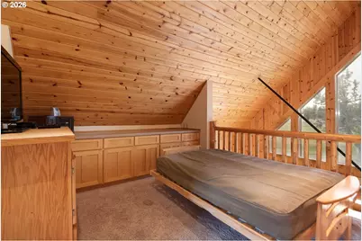 8968 Cliff Swallow Dr, Redmond, OR 97756 - Photo 15