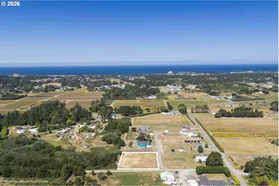 Highland, Bandon, OR 97411 - Photo 3