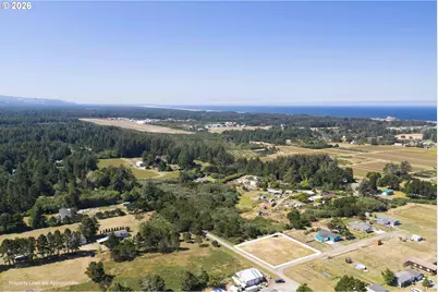 Highland, Bandon, OR 97411 - Photo 23