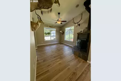 94703 Johnson Rd, Marcola, OR 97454 - Photo 37