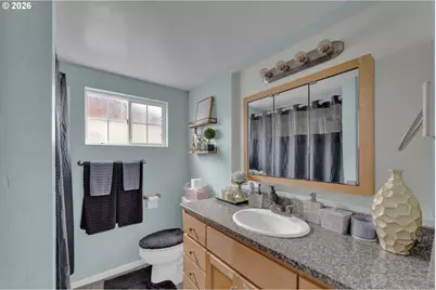 1735 Rainbow Dr, Springfield, OR 97477 - Photo 13