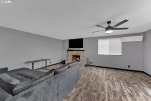 1735 Rainbow Dr, Springfield, OR 97477 - Photo 9