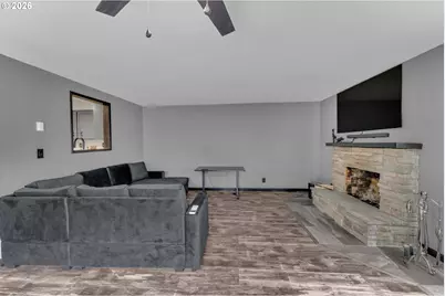 1735 Rainbow Dr, Springfield, OR 97477 - Photo 11