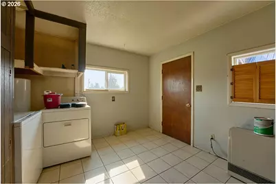 408 W 1st St, Wallowa, OR 97885 - Photo 11