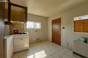 408 W 1st St, Wallowa, OR 97885 - Photo 11