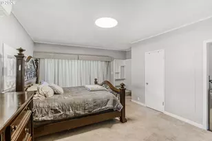 12620 SW 10th St, Beaverton, OR 97005 - Photo 23